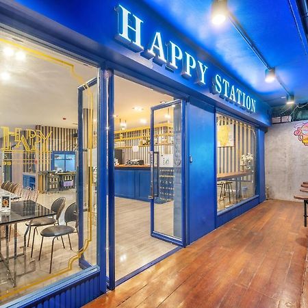 Хостел Happy Station Бангкок Экстерьер фото
